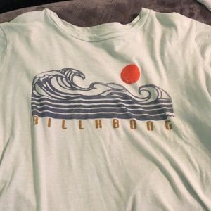 Light green t-shirt with a wave